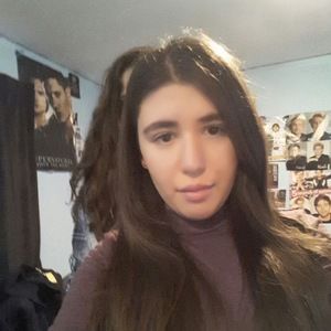 Meet your Posher, Chaya